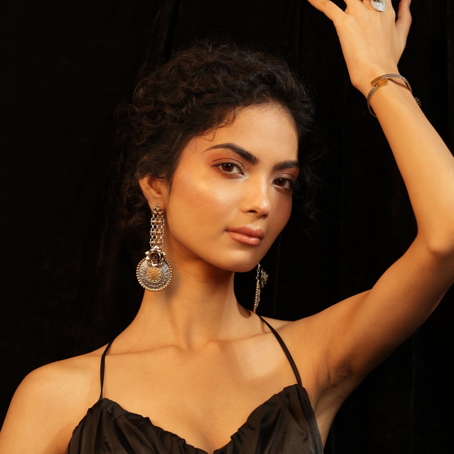 BANI GOLD PLATED SILVER FLOWER EARRING