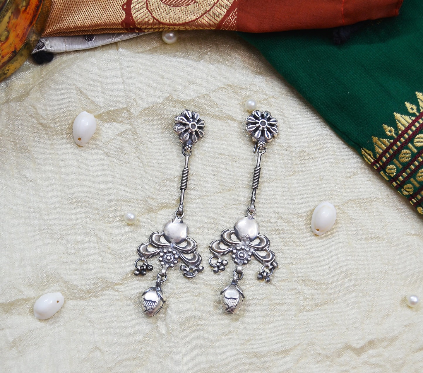 Dviti Phool Drops